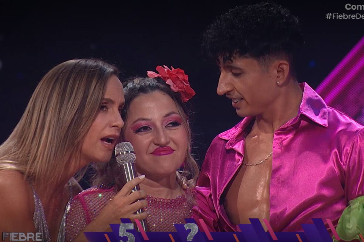La participante podría abandonar Fiebre de Baile debido a una lesión en las costillas. Créditos: Captura de pantalla - CHV.