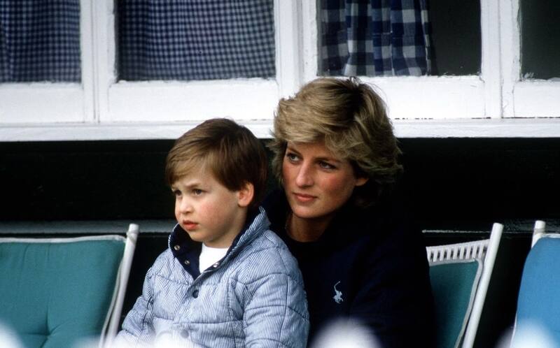 Realeza británica Príncipe William rinde honor a la princesa Diana - Créditos: Archivo