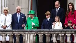 Conoce la guía de las reglas de saludo de la familia real ¿Quién se inclina y hace reverencias a quién?