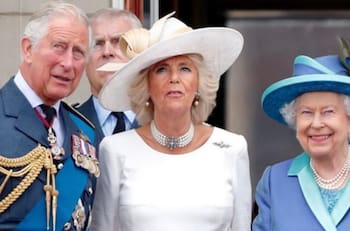 Aseguran que Camilla Parker habría robado parte de la fortuna de la reina Isabel II