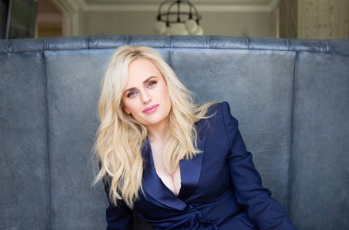 Rebel Wilson comparte románticas fotos con su novia y detona rumores de un posible compromiso