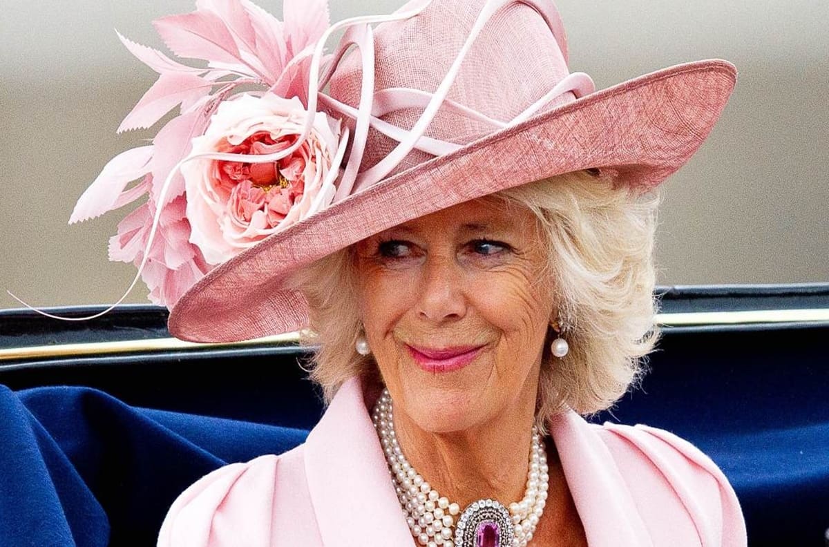 La reina Camilla toma importante rol por diagnóstico de cáncer del rey Carlos III