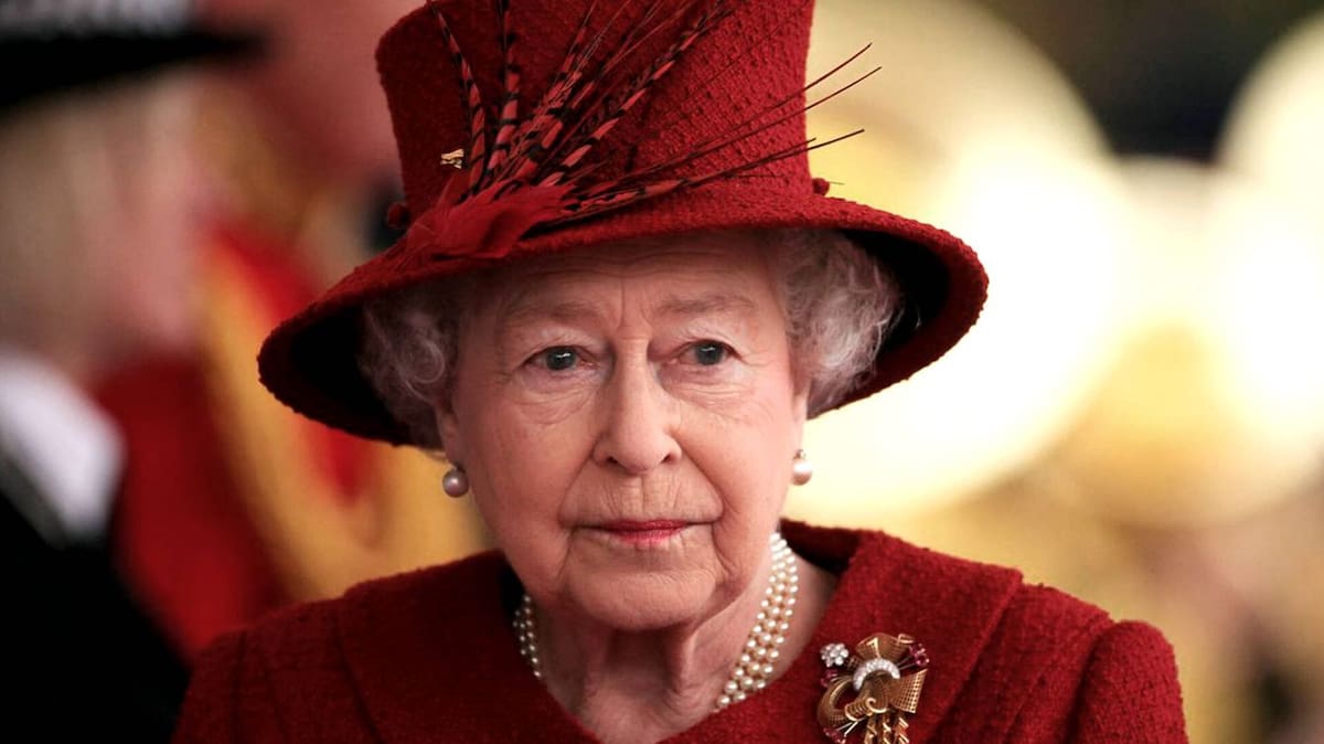 El príncipe Harry "causó dolor innecesario" en los últimos meses de vida de la reina Isabel II