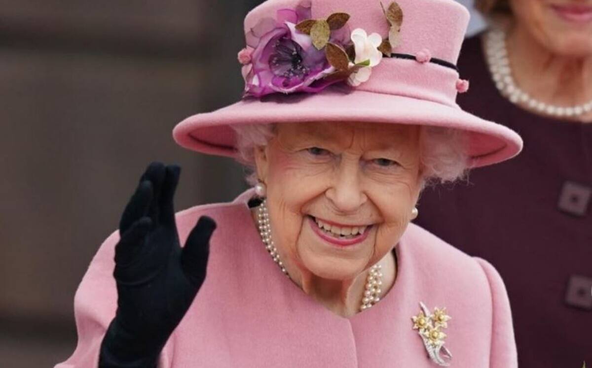 Reina Isabel II La monarca británica rechazó ser galardonada con el premio "Anciana del año" - Créditos: Instagram: @theroyalfamily