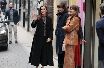 Este es el  emotivo origen del abrigo que lució la reina Letizia en su primer evento del año