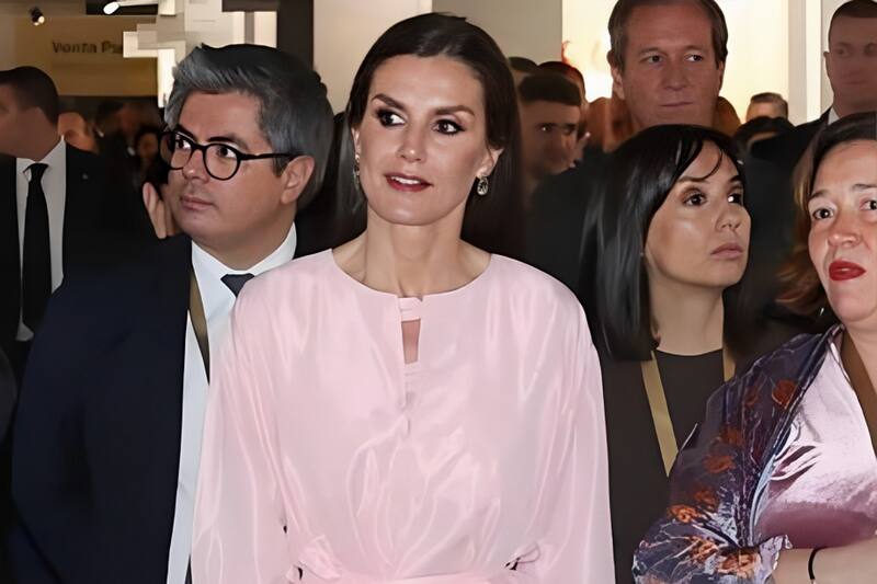 Reina Letizia La monarca acudió a la inauguración de ARCO en Madrid. - Créditos: Instagram