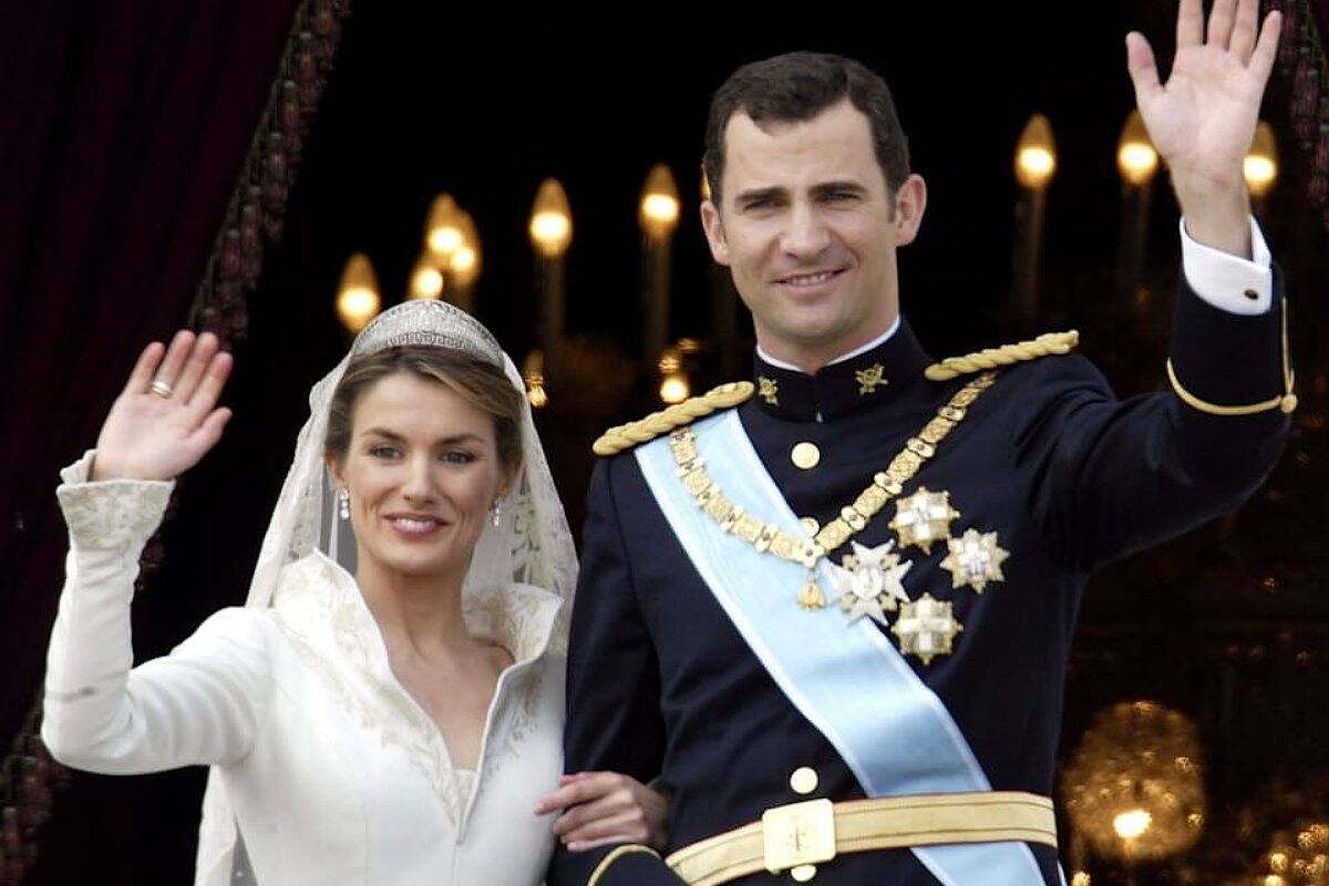 Reina Letizia y rey Felipe Los reyes de España celebran su 19 aniversario de bodas. - Créditos: Intermet