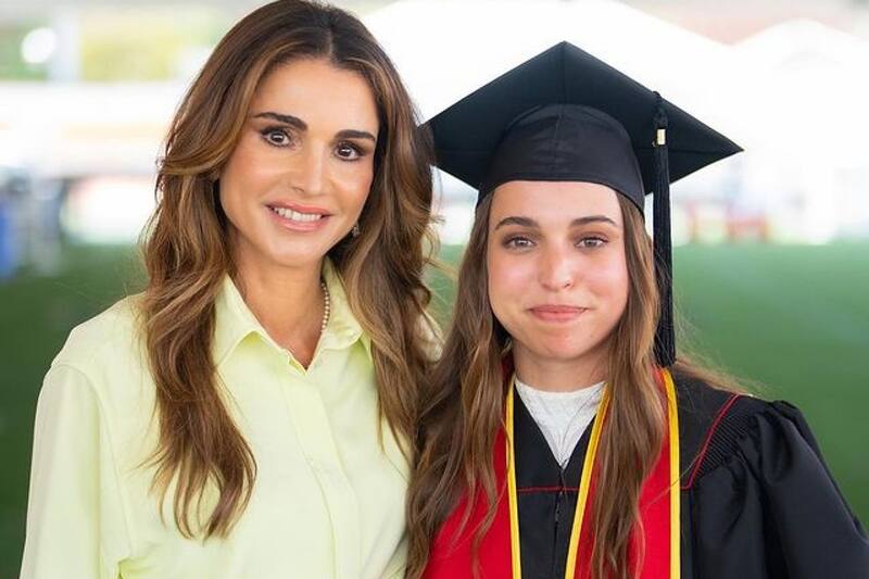 Reina Rania La monarca de Jordania está muy orgullosa de su hija Salma, quien terminó sus estudios universitarios en Estados Unidos. - Créditos: Instagram