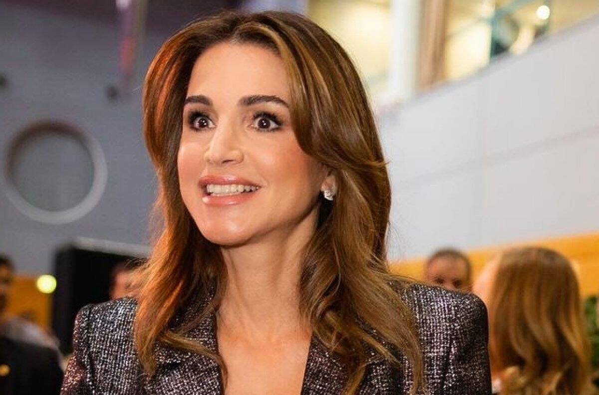Reina Rania deslumbra en la boda de su hija, la princesa Iman