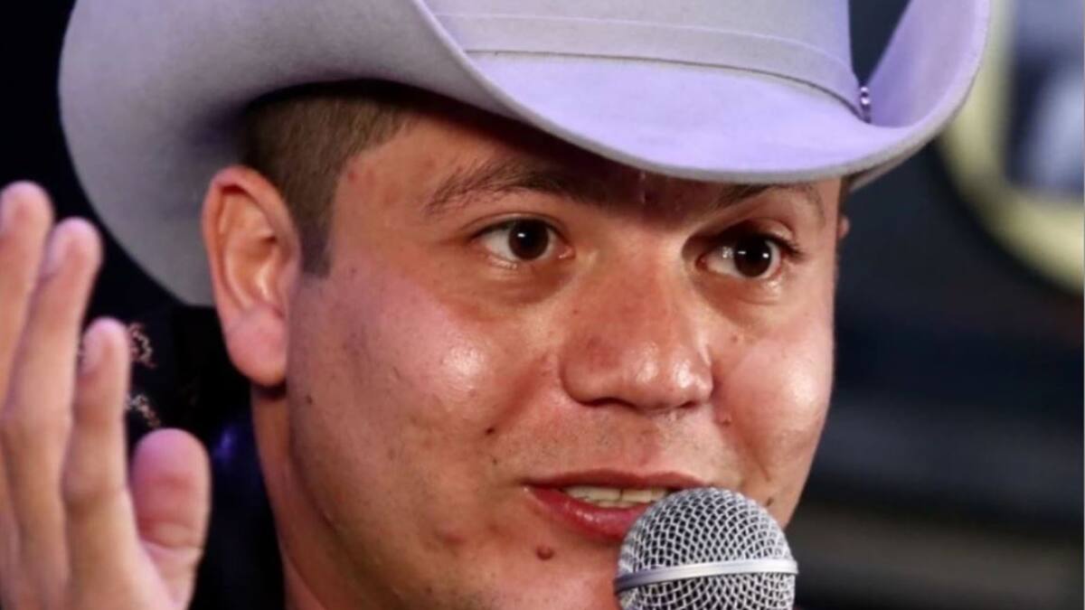 Remmy Valenzuela regresa a los escenarios tras ser acusado de golpeador