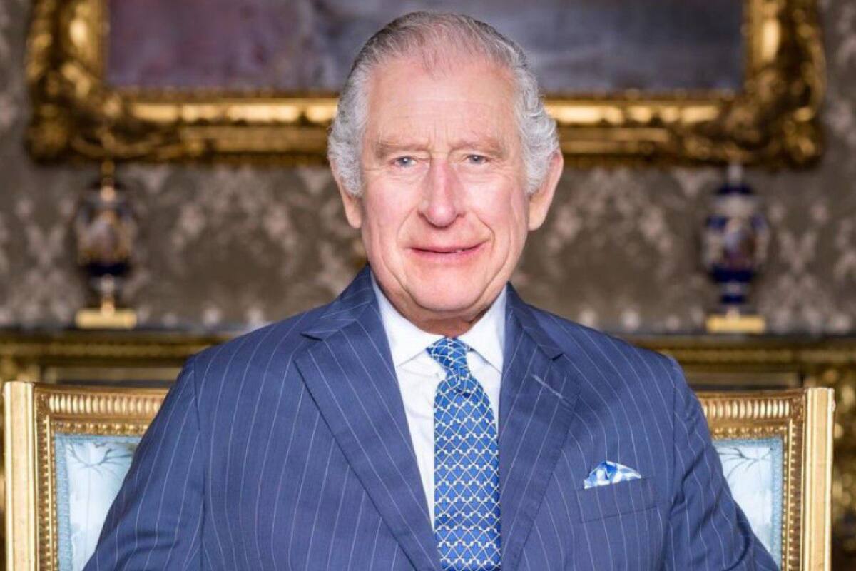 Rey Carlos III estará en recuperación luego de su operación a la próstata.