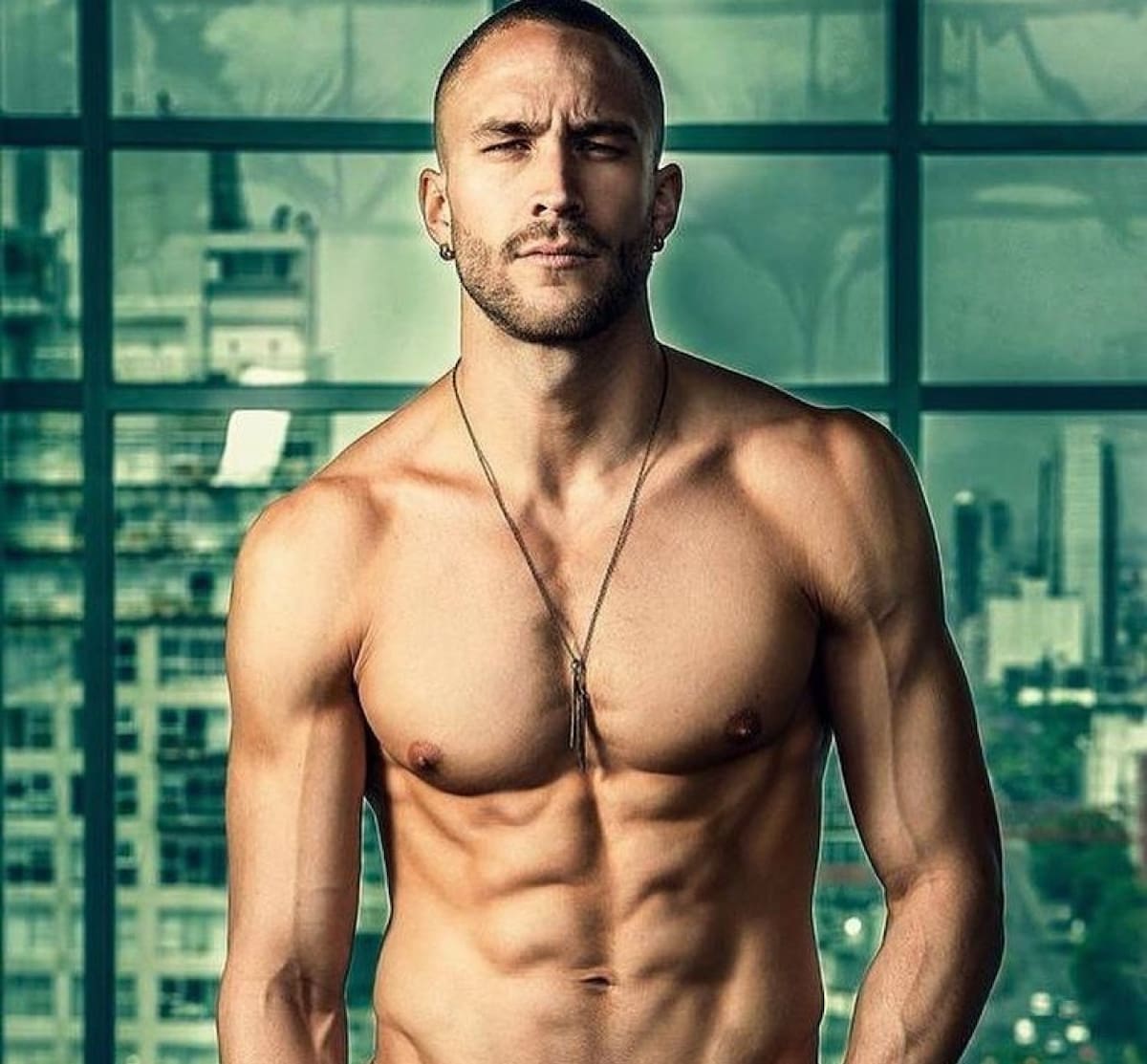 Roberto Romano El galán de "La casa de los famosos" - Créditos: Instagram: @robertoromanomx