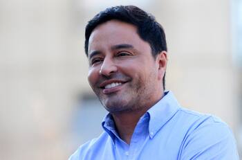 Rodolfo Carter hace un llamado a TVN para bajar a Damas Gratis del Festival del Huaso de Olmué