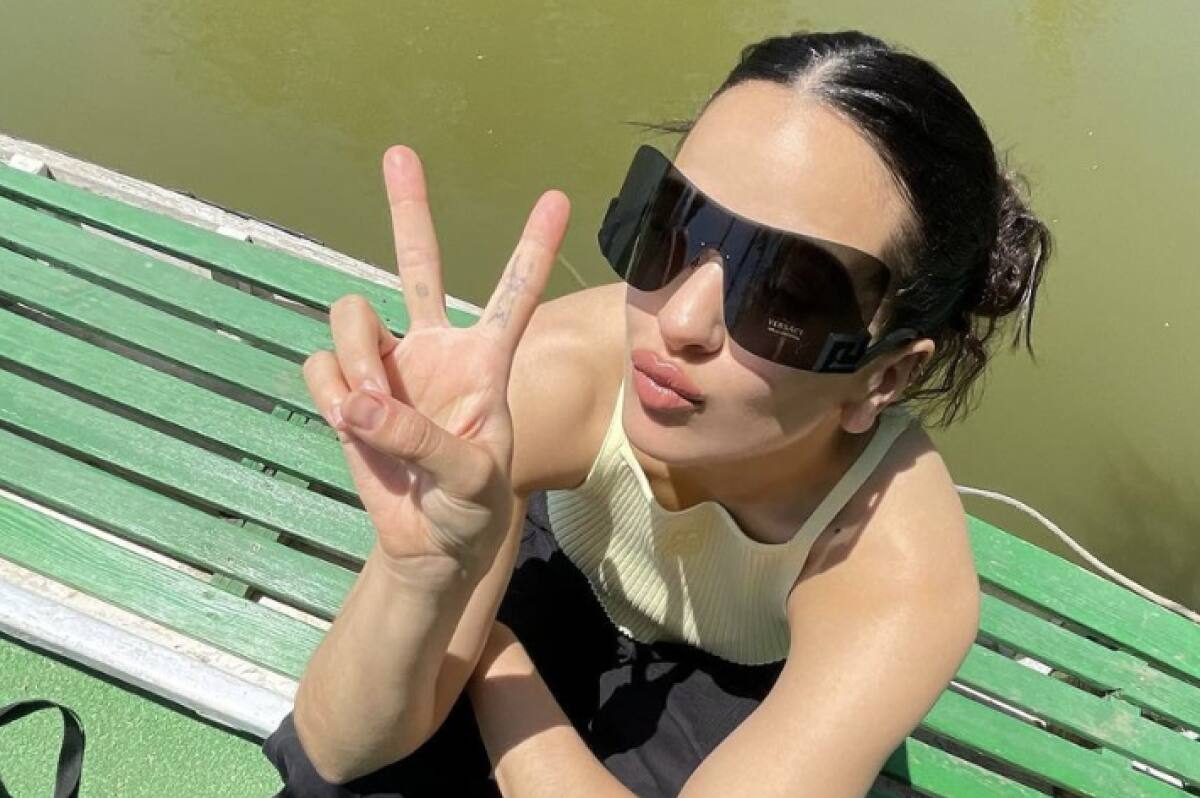 Rosalía La cantante española impone moda en el nail art - Créditos: IG de Rosalía