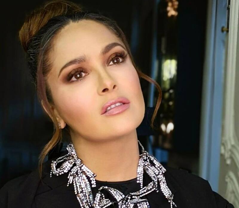 Salma Hayek La actriz aprovecha los secretos de la herbolaria - Créditos: Instagram: @salmahayek