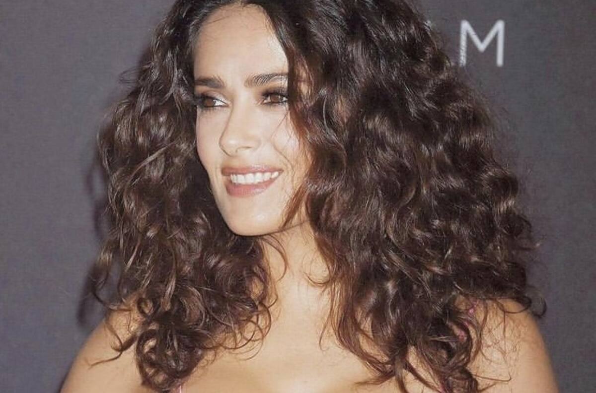 Salma Hayek comparte foto con hijo de Linda Evangelista y ella lo aprueba