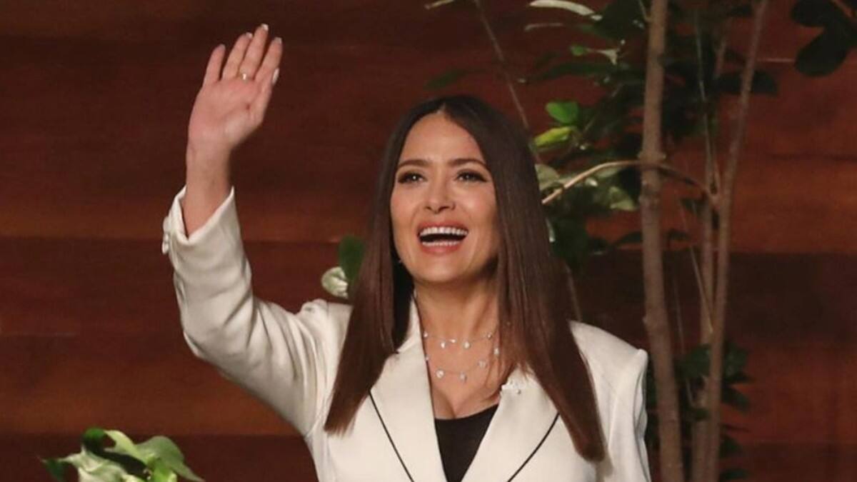 Salma Hayek dedica tierno mensaje a su suegra "la dama del buen gusto"