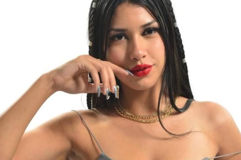 realizó reveladores detalles respecto a su vida cotidiana, además de entretenidas anécdotas en el nuevo capítulo del programa "Sin Editar".