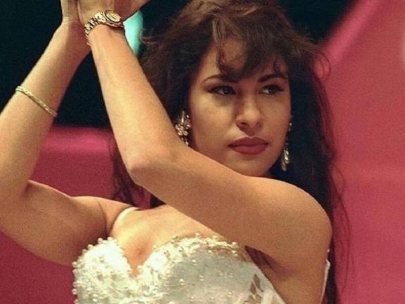 fue asesinada por la presidenta de su club de fans a los 23 años.