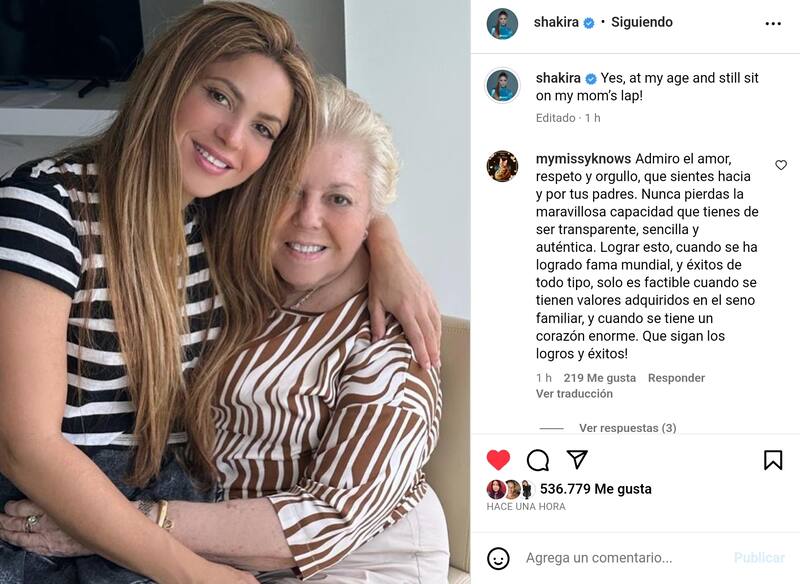 La cantante colombiana comparte tierna foto con su mamá, Nidia Ripoll.