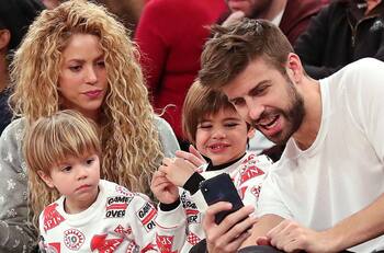 Gerard Piqué le habría firmado la custodia de sus hijos a Shakira por la mansión de España