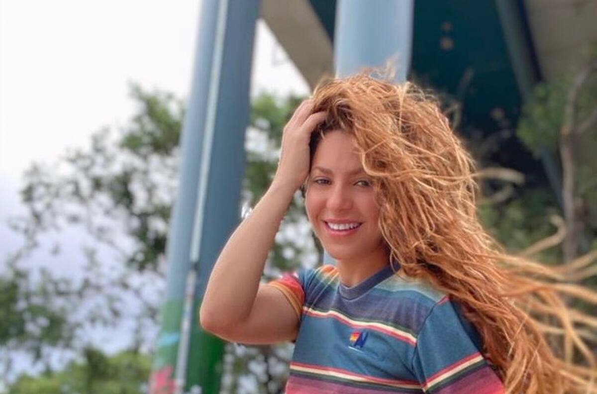 Shakira se convierte en bruja, ¿podrá desaparecer sus problemas fiscales?