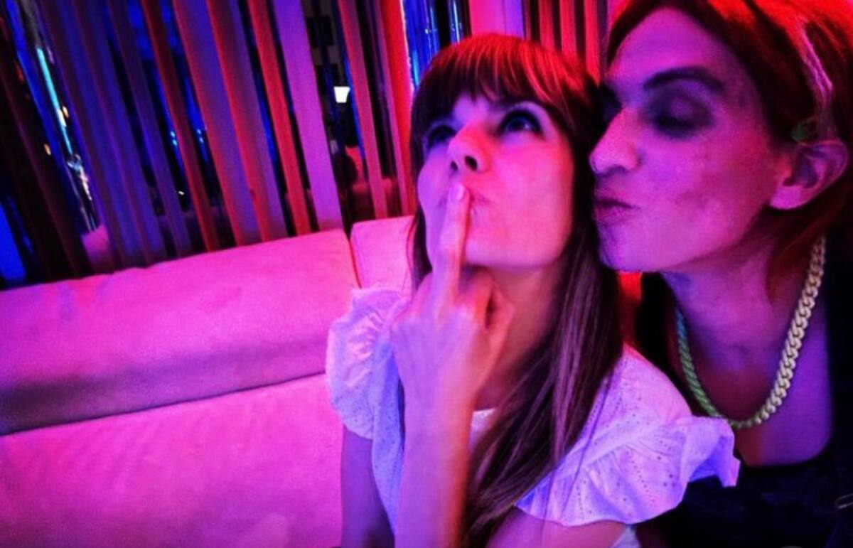 Las amigas compartes imágenes