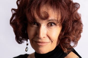 Quién es Shlomit Baytelman, actriz israelí recordada por su rol en "Julio comienza en Julio"