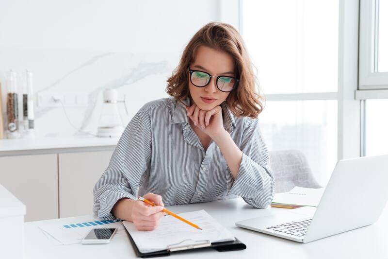 Signos zodiacales Consejos para administrar mejor tu dinero según tu signo - Créditos: Freepik