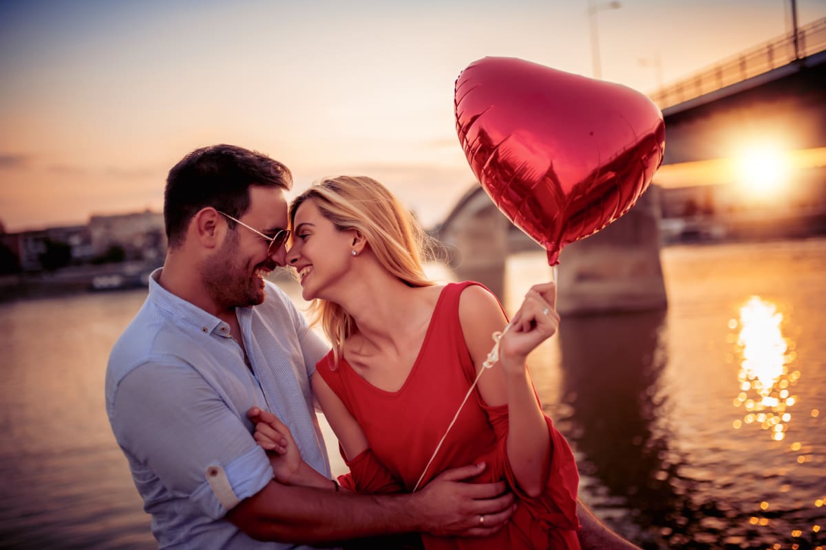 Signos zodiacales Descubre quiénes son más intensos en el amor de todos los signos del Zodiaco. - Créditos: Ivanko Brnjakovic