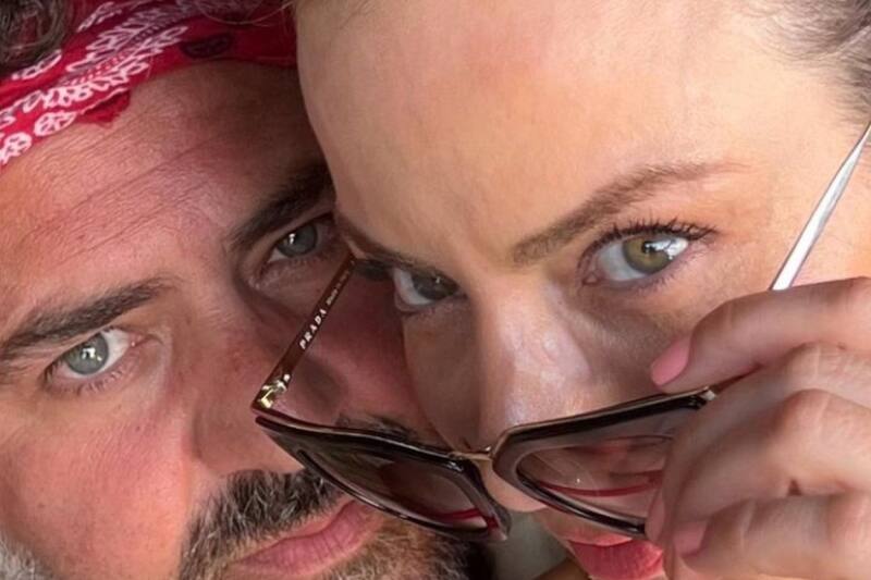 Silvia Navarro y Flavio Medina  La pareja se encuentra de vacaciones  - Créditos: Instagram: @silvianavarroya