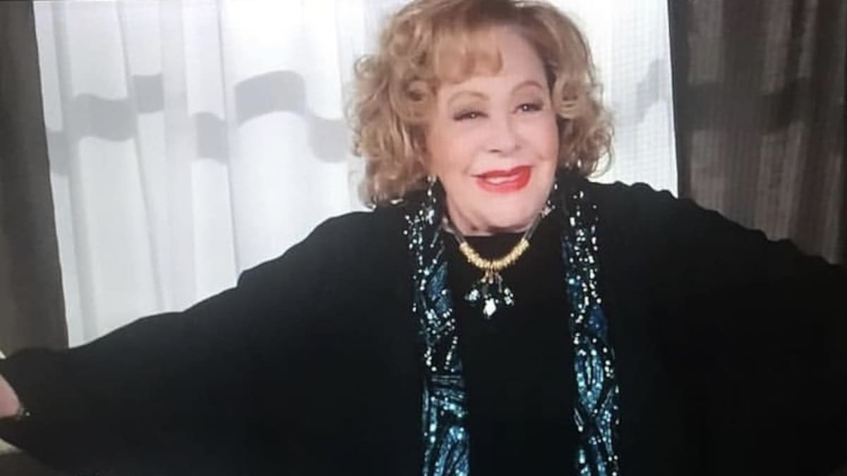 Silvia Pinal tiene un nuevo amor y la visita en su casa