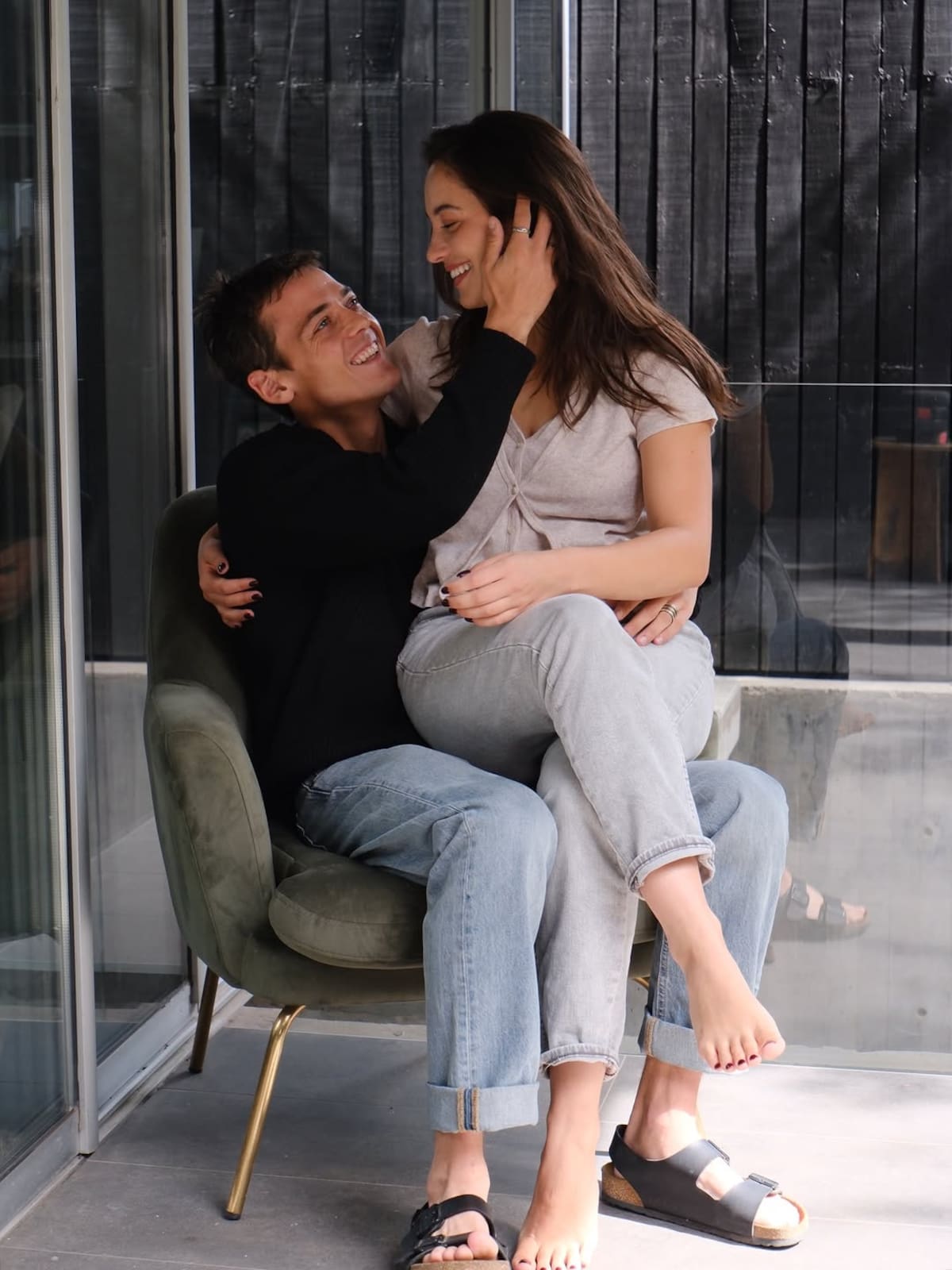 La pareja de actores se fue a vivir juntos.