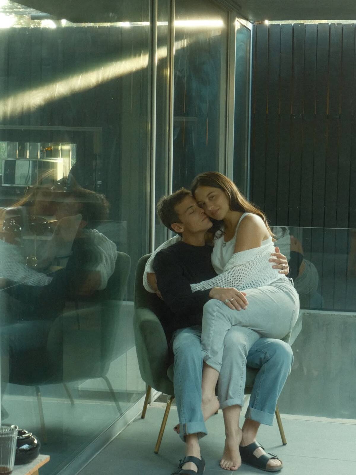 La pareja de actores se fue a vivir juntos.