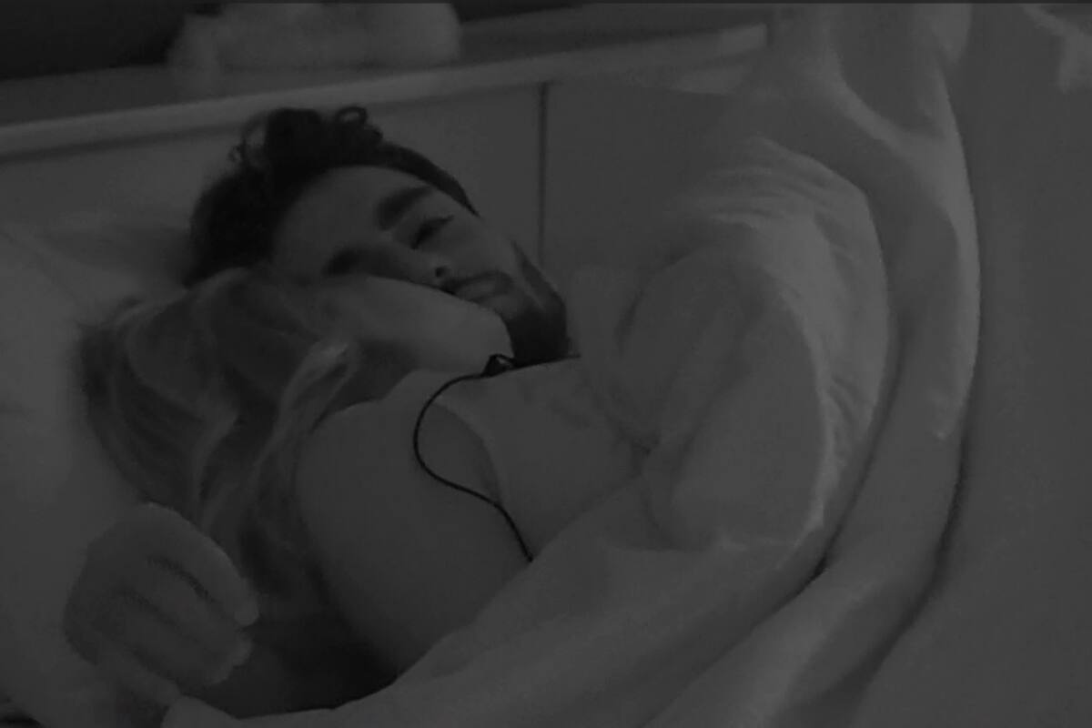 La nueva pareja de "Gran Hermano" fue consultada sobre si querían entregar el consentimiento a cámara.