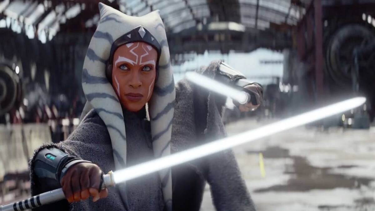 Quién es Rosario Dawson, la actriz que da vida a Ahsoka Tanoen “Star Wars: Ahsoka”
