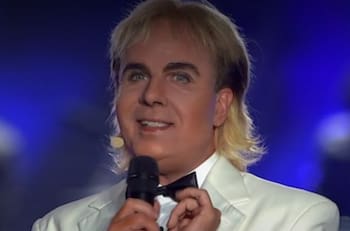 VIDEO | Cristian Castro rompe el silencio y expresa su molestia tras imitación de Stefan Kramer en Teletón 2025