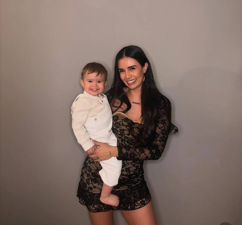 La hija de DJ Méndez optó por un total black.