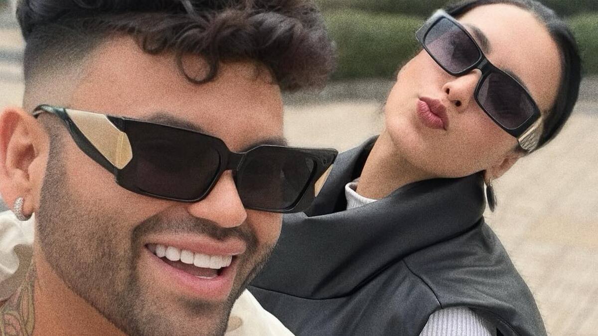 Suro Solar, manager de Constanza Capelli, se defiende de las críticas: “La gente piensa que yo la lleno de trabajo, pero es un pedido de ella”