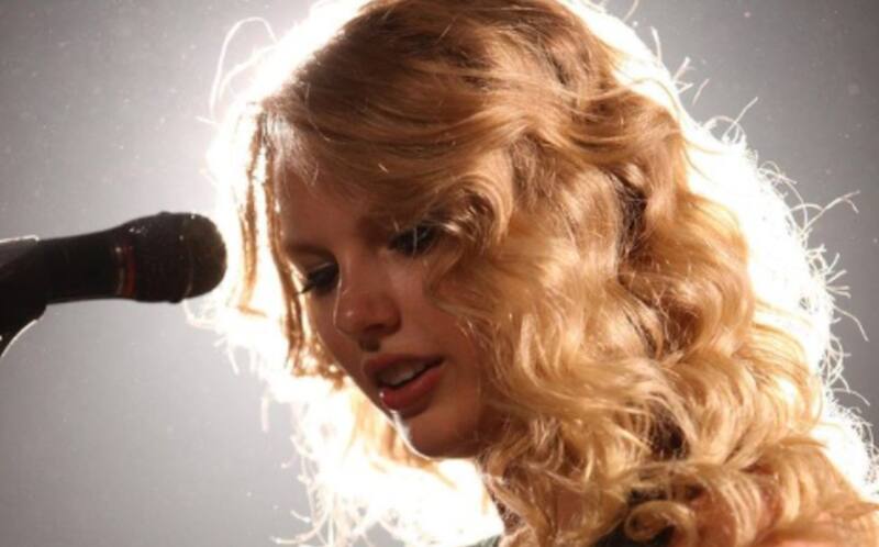 Taylor Swift La cantante se impuso sobre Post Malone y Billie Eilish, en una lista donde también aparece Bad Bunny - Créditos: Instagram @taylorswift