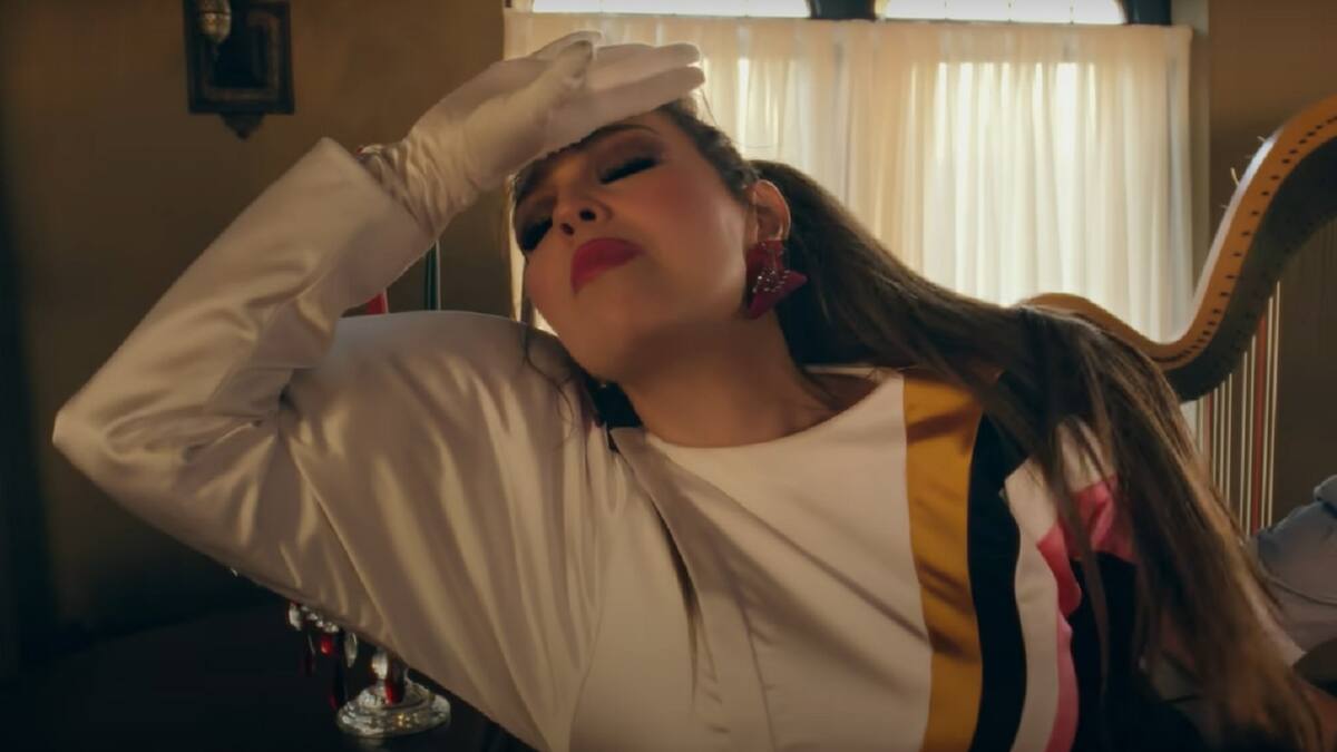 Thalía se centra en la música en medio de rumores de separación y estrena "Para no verte más" con Kenia Os