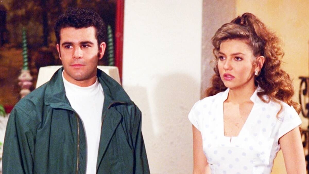 Thalía y Eduardo Capetillo protagonizan emotivo encuentro por los 25 años de "Marimar"
