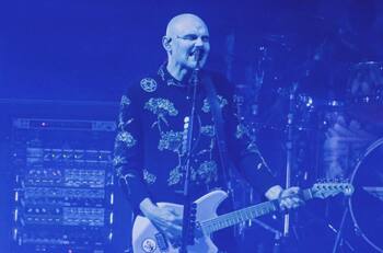 The World is a Vampire: cartel, horarios y la ruta para llegar al Foro Sol