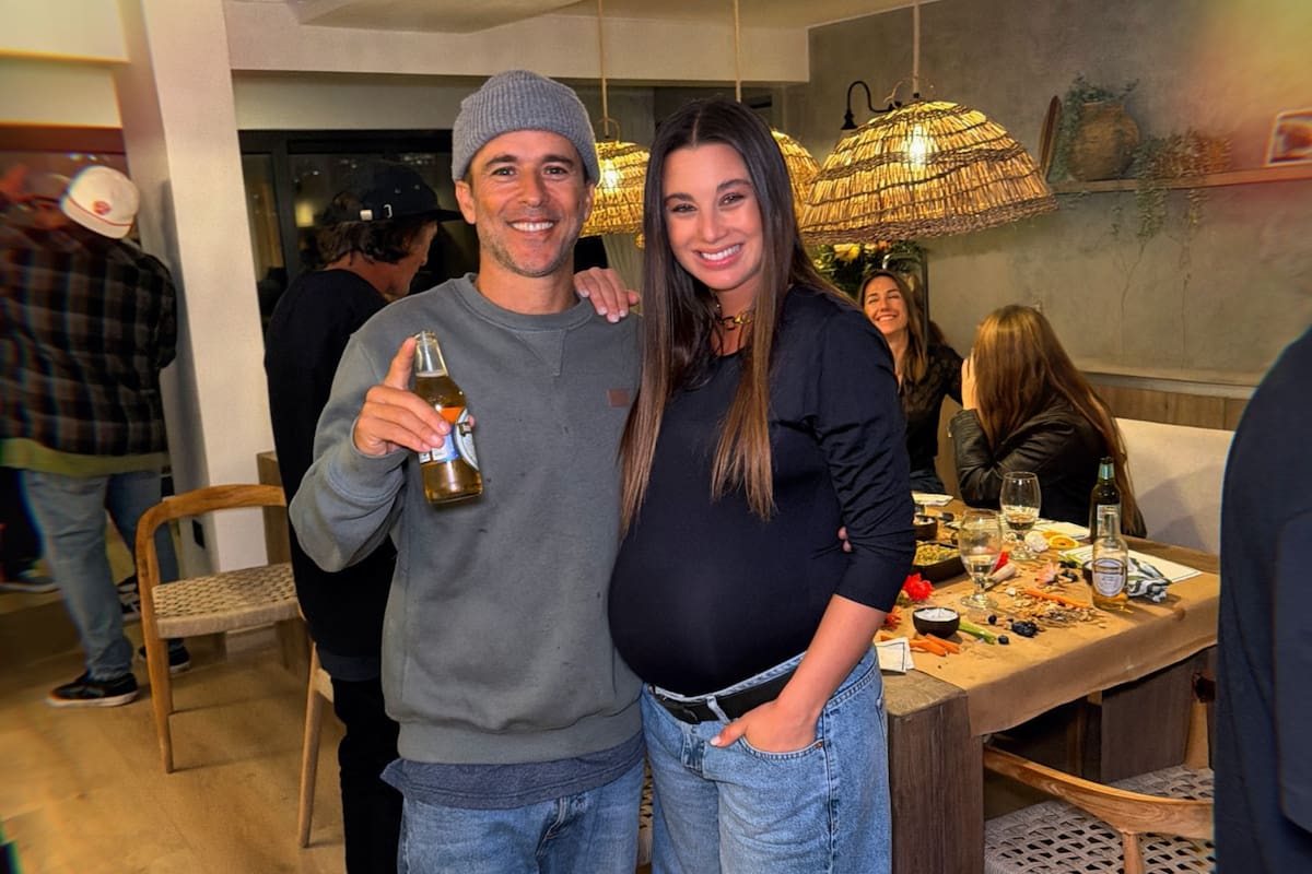 Celebran el nacimiento de su primera hija. Foto: Instagram.