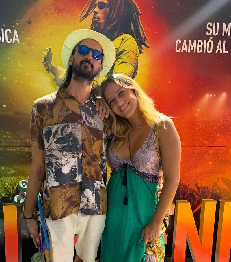 Trinidad Cerda junto a su pareja, Gonzalo Quijada.