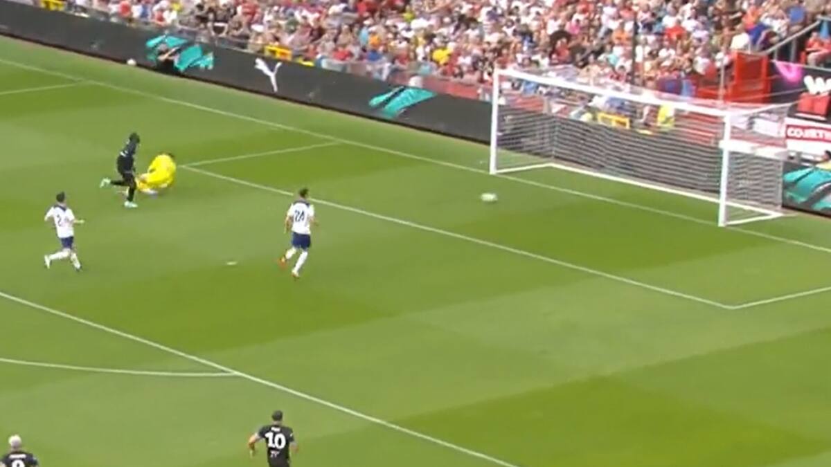 VIDEO | Usain Bolt convirtió un golazo en partido benéfico de la UNICEF