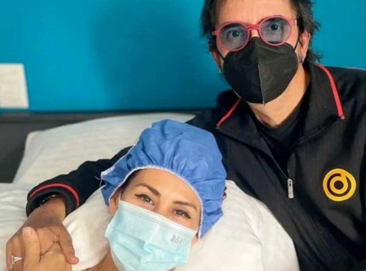 Vica Andrade y Guillermo del Bosque La pareja sigue unida pese a las difíciles pruebas de salud que han enfrentado en los últimos años - Créditos: Instagram