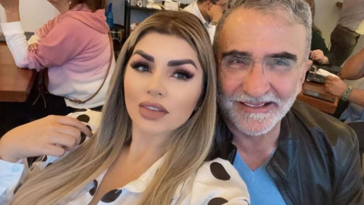Novia de Vicente Fernández Jr. desea tener una hija y llamarla Vicenta, en honor al "Charro de Huentitán"
