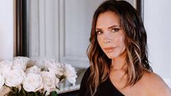 Así de sonriente y tierna lucía Victoria Beckham de niña