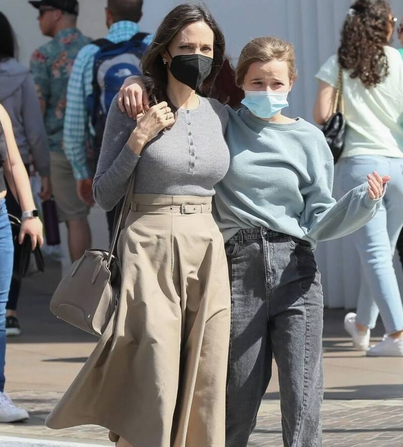 La hija menor de Angelina Jolie y Brad Pitt ha cambiado su estilo.